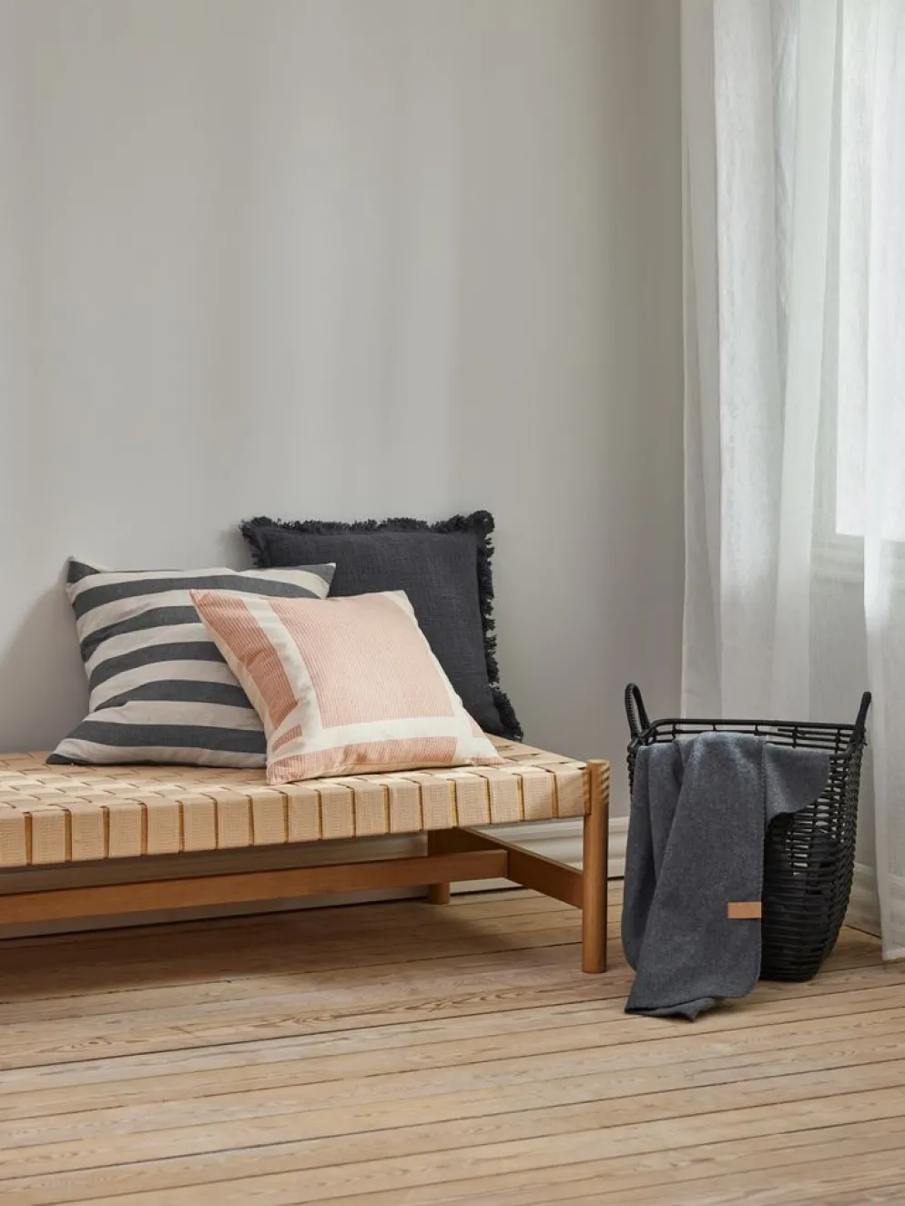 DAGLILJEManta de forro DAGLILJE 130x170 gris oscuro