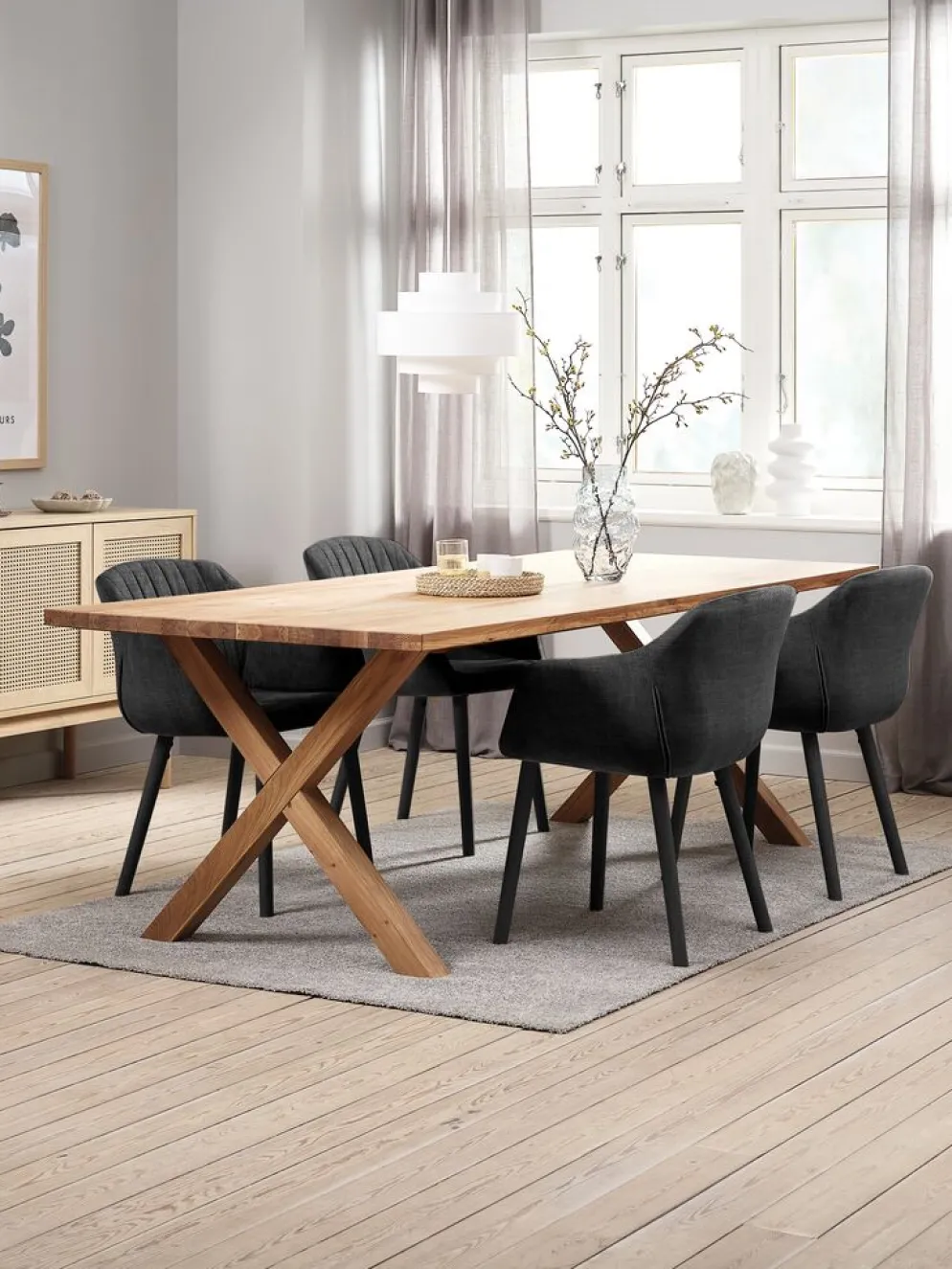 GRIBSKOV + ADSLEVMesa GRIBSKOV L230 roble natural + 4 sillas ADSLEV antracita