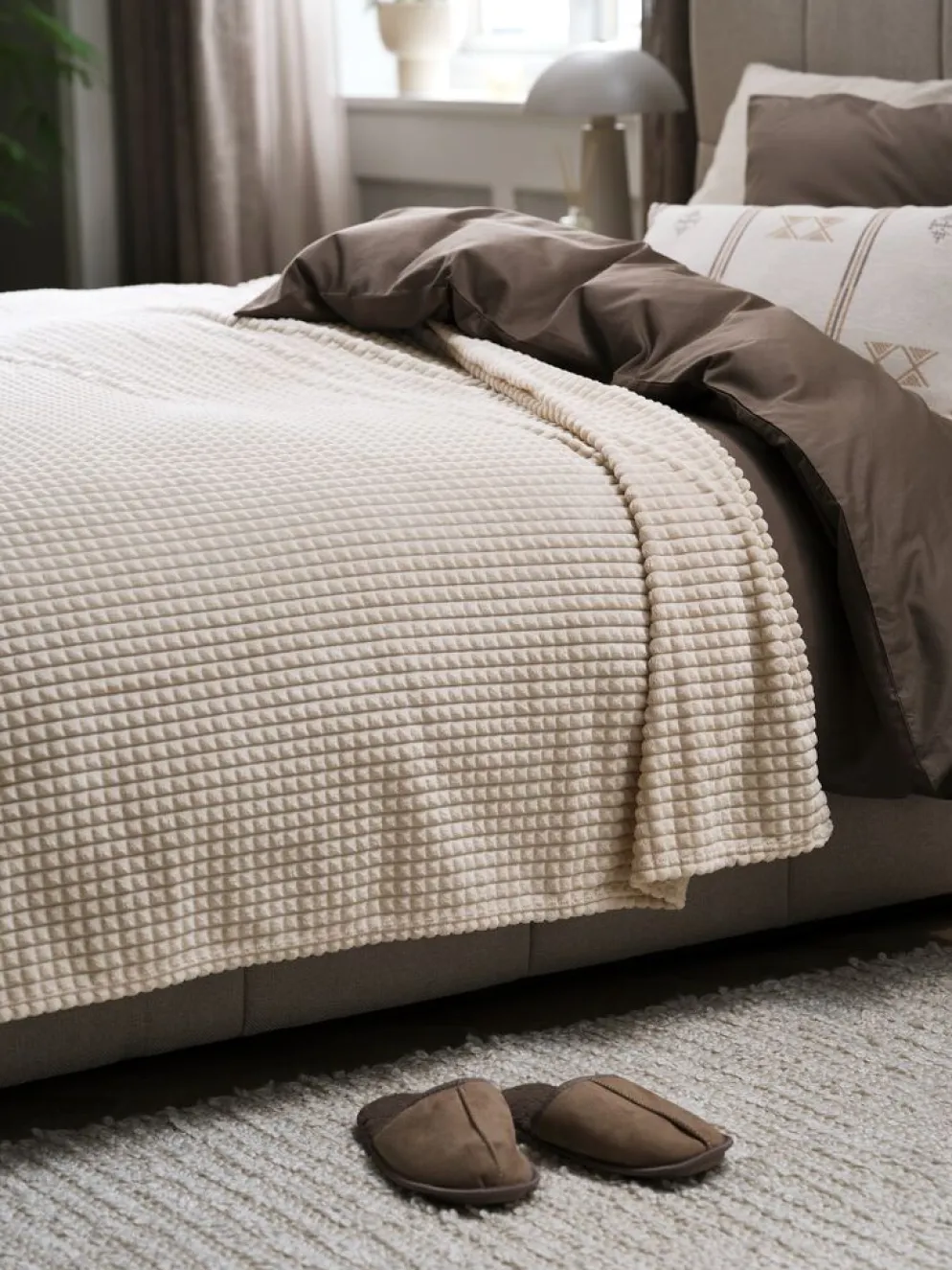 HAGTORNColcha HAGTORN 200x220 beis