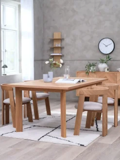 HARESKOV + BOVRUPMesa HARESKOV L200 roble natural + 4 sillas BOVRUP roble