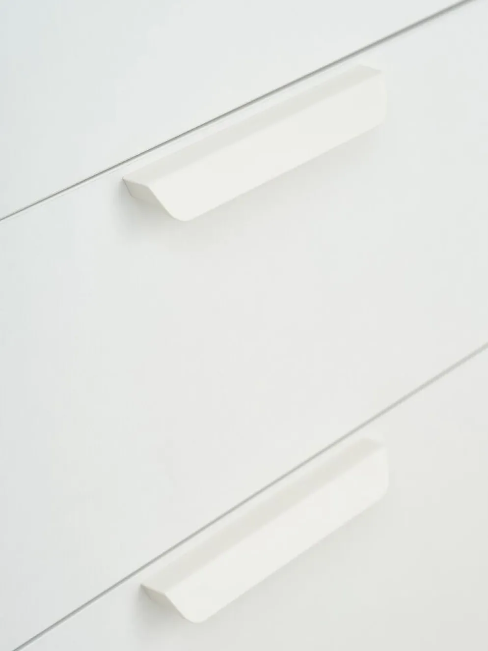 JENSLEVArmario JENSLEV 144x176 3 puertas 3 cajones blanco