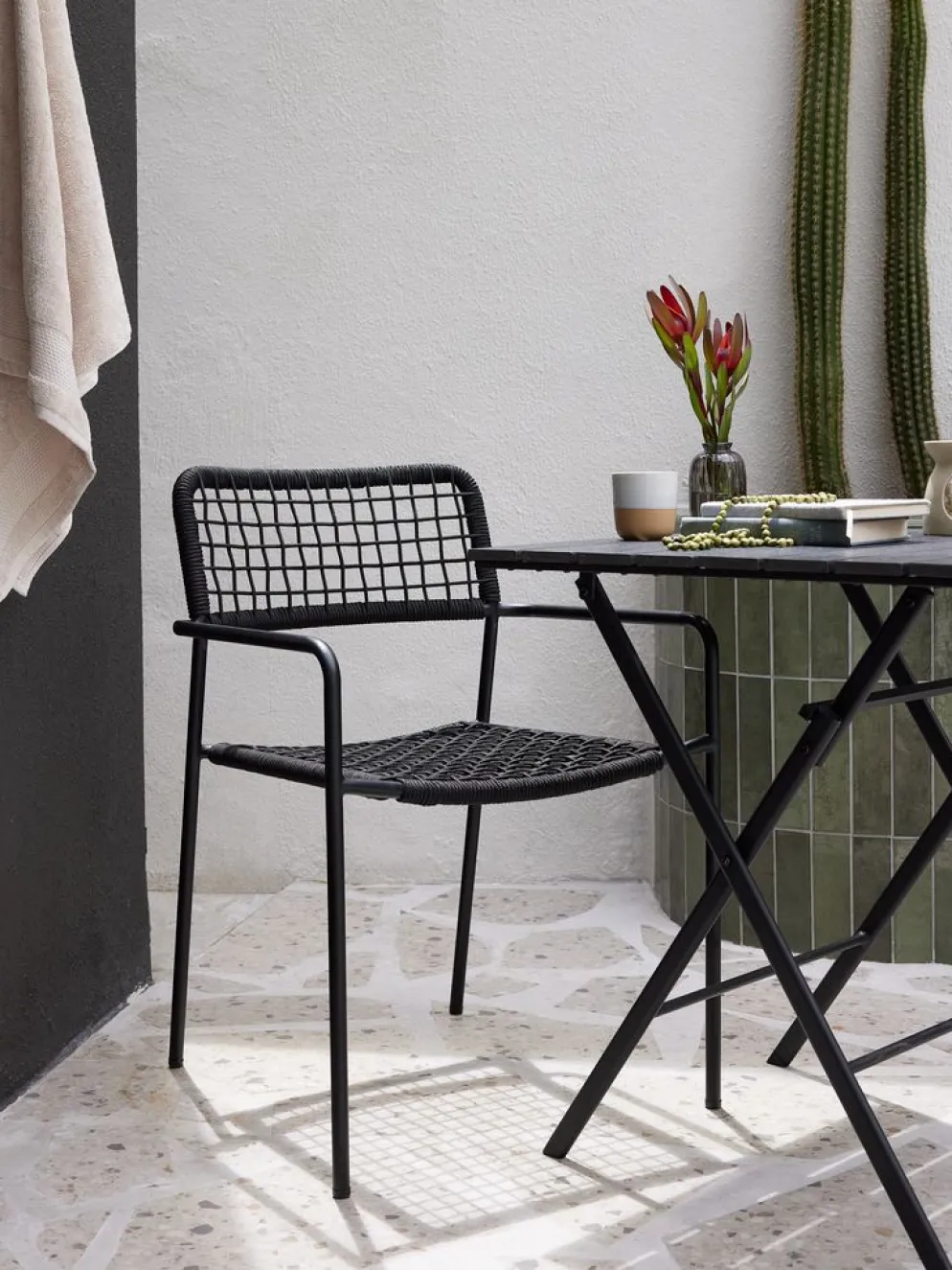 LABINGSilla apilable LABING negro