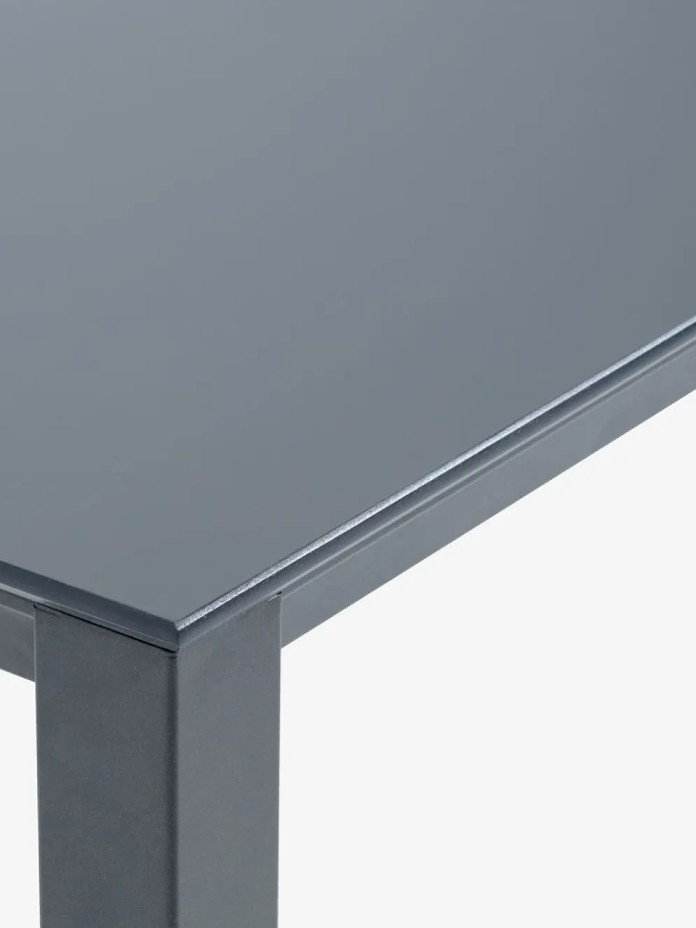 LANGET + INGSTRUPMesa LANGET L207 + 4 sillas INGSTRUP negro