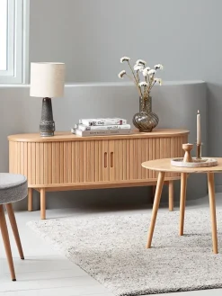 LYNGVIGMueble TV LYNGVIG 120cm 2 puertas persiana roble natural