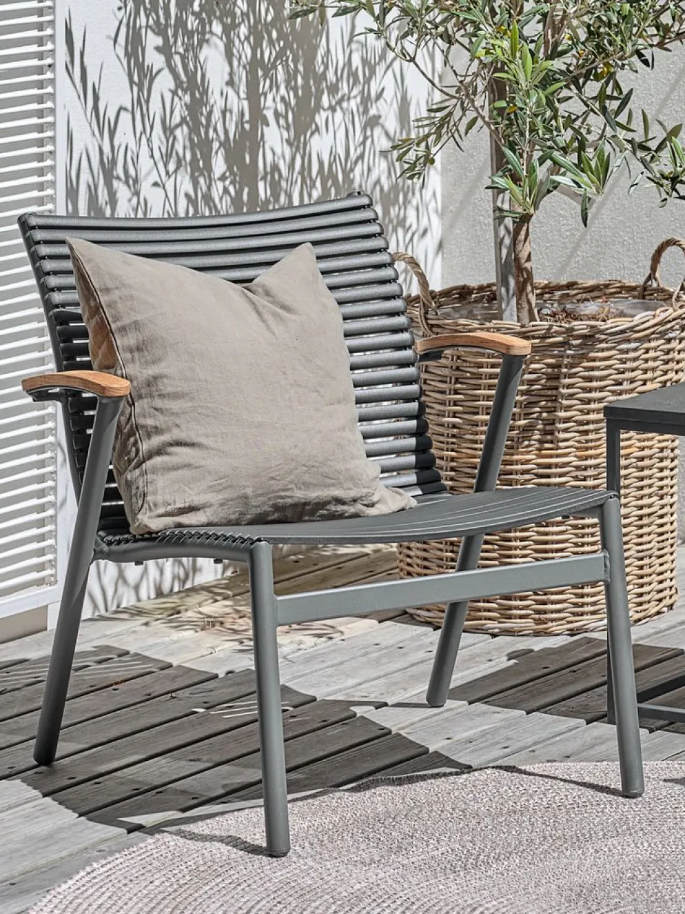 SADBJERGSilla de exterior SADBJERG negro