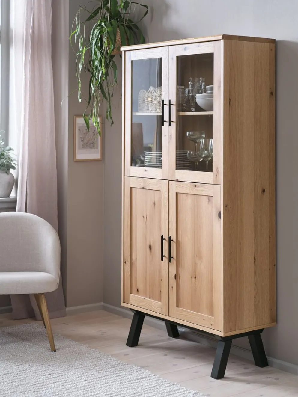 SANDBYVitrina SANDBY 2 puertas roble natural/negro
