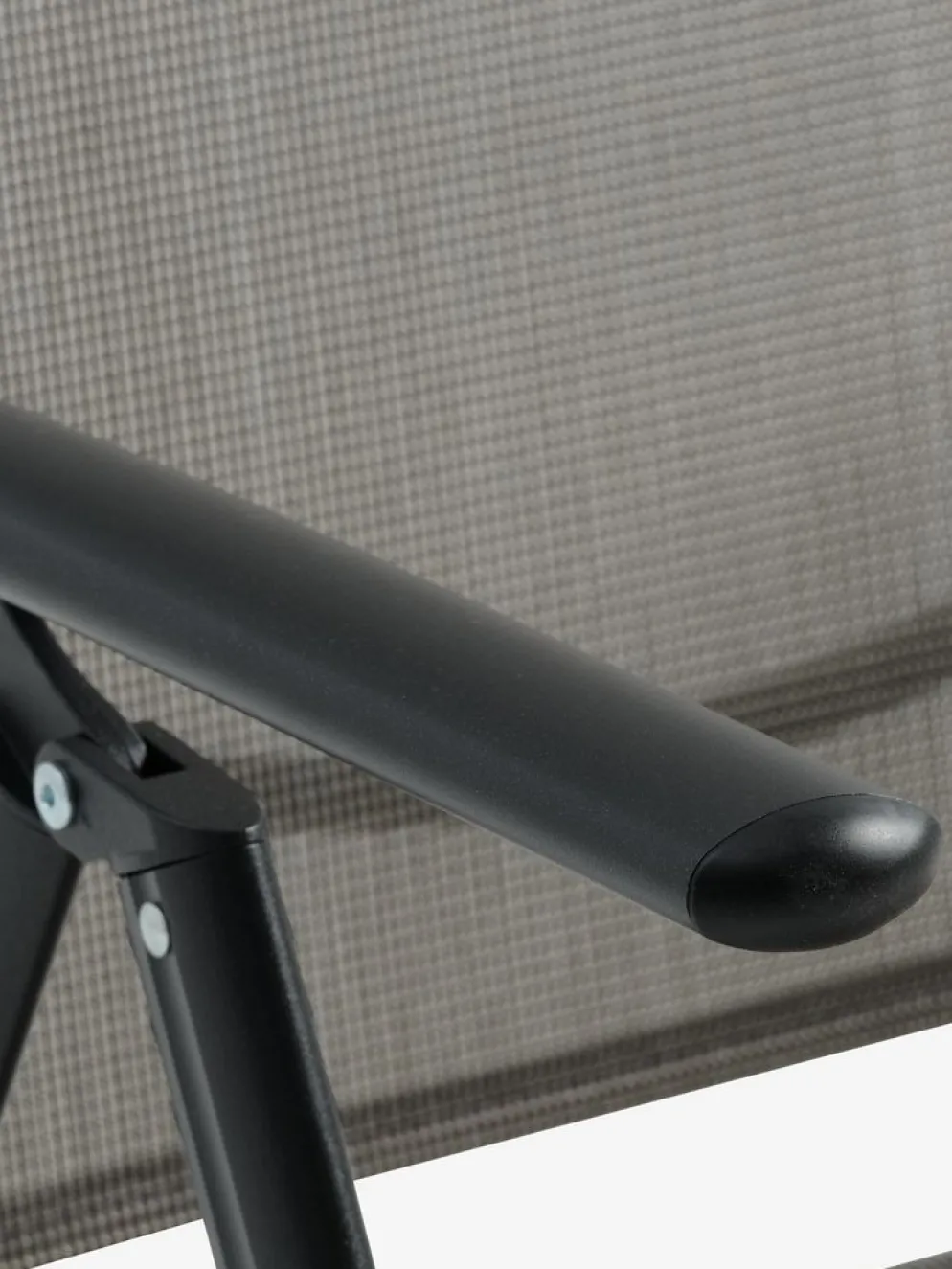 TIPMOSE + MELLBYMesa TIPMOSE L70 gris + 2 sillas MELLBY negro