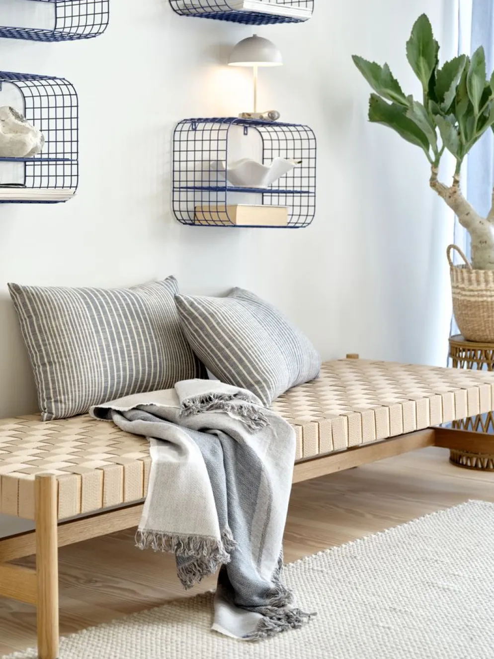 VADEHAVETDiván cama VADEHAVET 189x67 tela natural/roble
