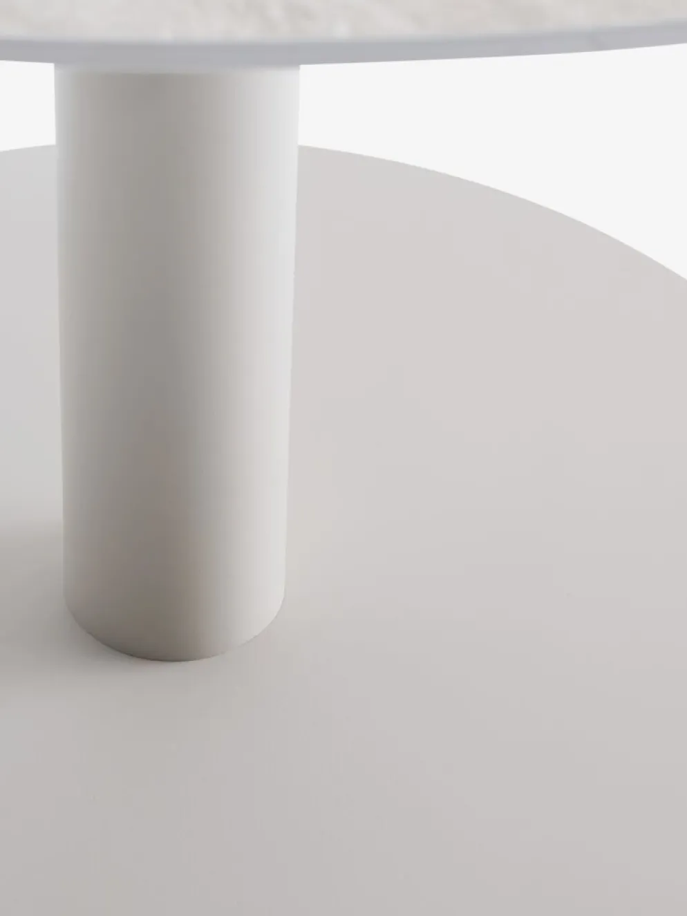 VAMDRUP + STORDALENMesa VAMDRUP Ø120 beis + 4 sillas STORDALEN natural